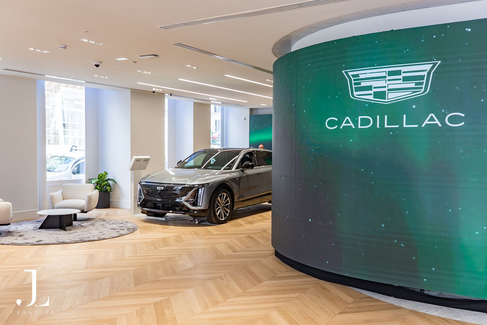 automotive showroom photography paris